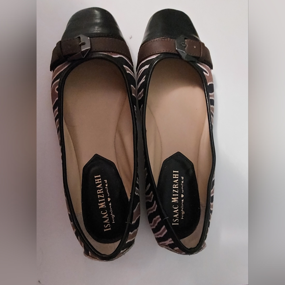 Size 7 ISAAC MIZRAHI Valley Printed Flat